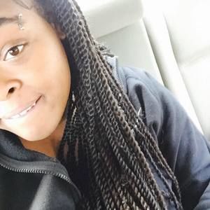 Meet your Posher, Carmella